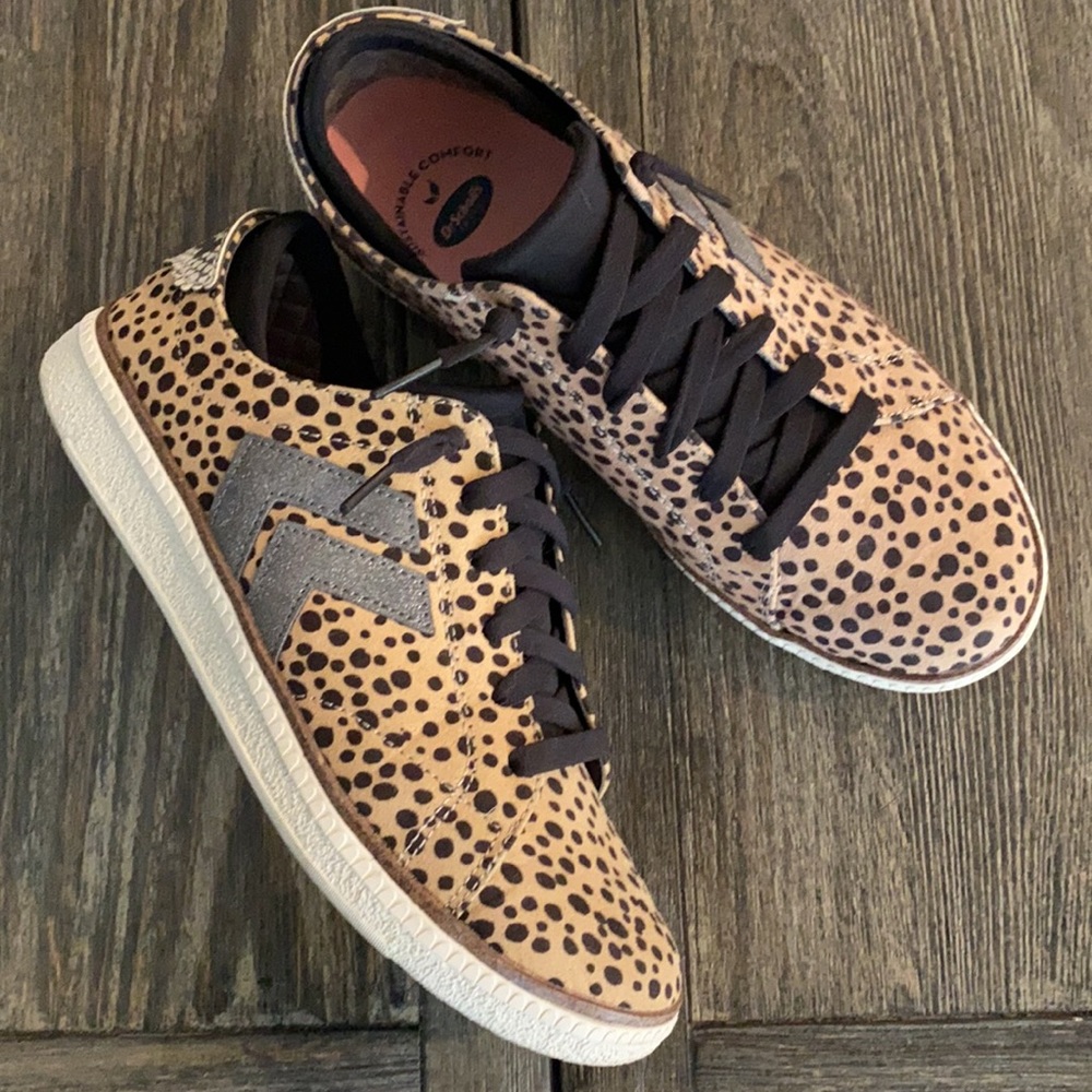 Dr Scroll’s Cheetah Print Slip On Sz 7